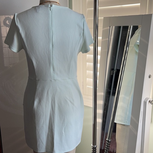 Mossimo Mint Green Asymmetrical Dress size M - Picture 5 of 9